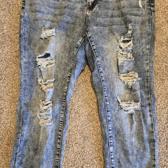 Encore stretchy distressed denim skinny jeans size 16 in great condition - Picture 5 of 6